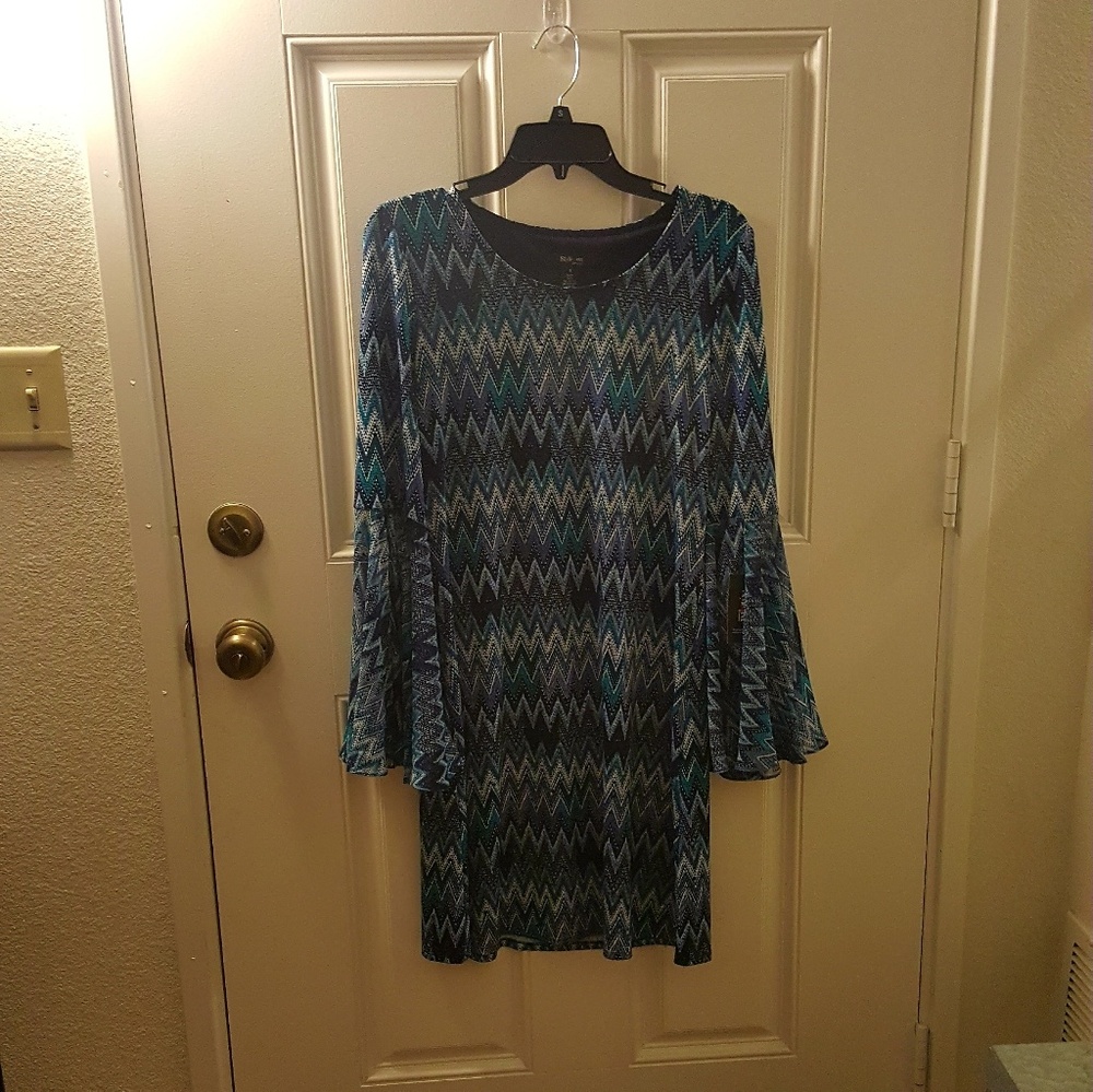 💙Style & Co Bell Sleeved Dress